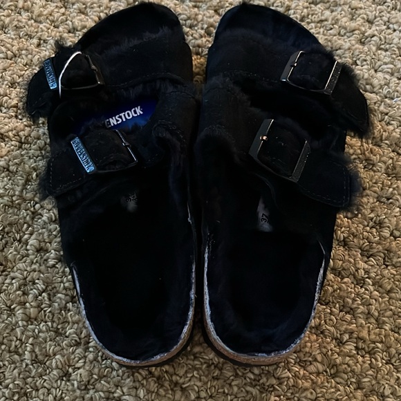 NEW Black Shearling Birkenstocks (Size 37) - Picture 9 of 9